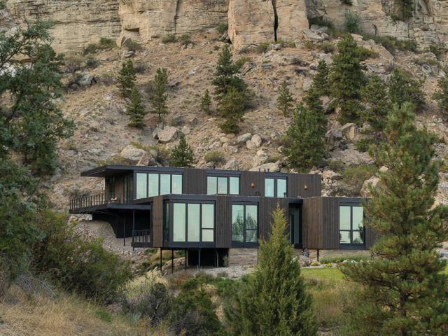 Photo of home in the Rimrocks photographed by Lara Swimmer